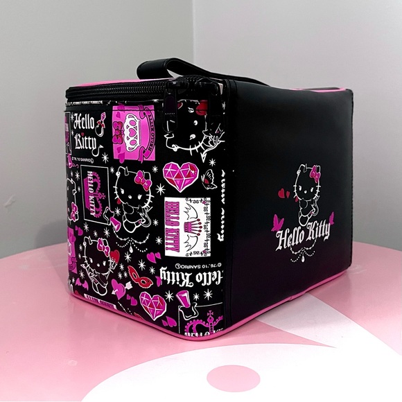Hello Kitty Devil Train Case - Picture 2 of 5